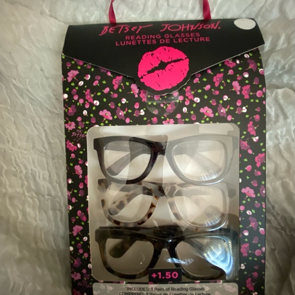 Betsey Johnson 3pk reading glasses +1.50 - Picture 5 of 7